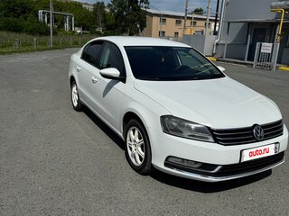 2011 Volkswagen Passat B7, белый, 800000 рублей, вид 3