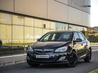 2011 Opel Astra J, чёрный, 649777 рублей, вид 1