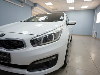 2017 Kia Ceed II Рестайлинг, белый, 1049000 рублей, вид 2