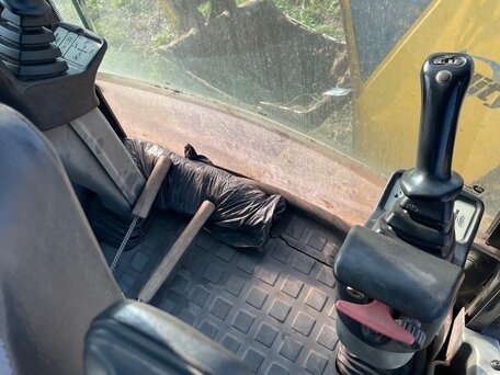 2005 Komatsu WB97S-2, 3720000 рублей, вид 5