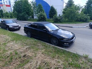 2002 Mitsubishi Galant VIII Рестайлинг, чёрный, 600000 рублей, вид 4