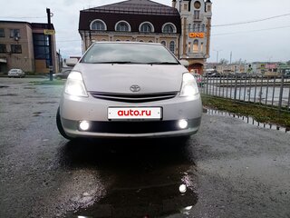 2004 Toyota Prius II (XW20), серый, 590000 рублей, вид 2