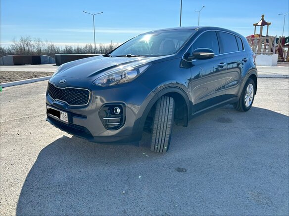 2017 Kia Sportage IV, серый, 2000000 рублей