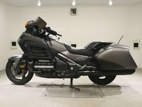 2015 Honda GL 1800 Gold Wing, серый, 1377000 рублей, вид 1