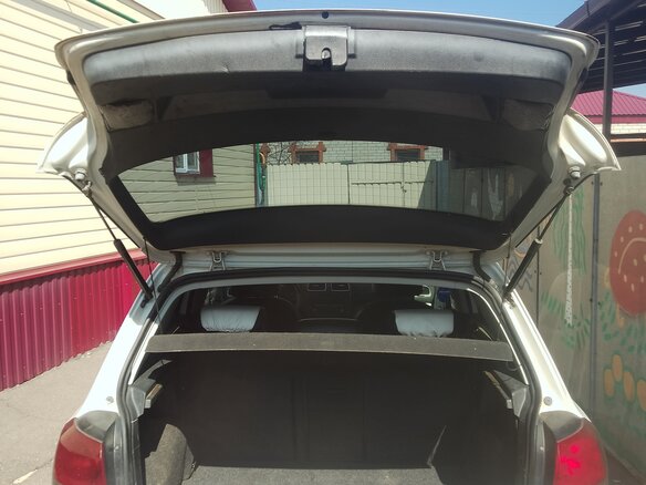2011 Volkswagen Golf VI, белый, 650001 рублей - вид 12