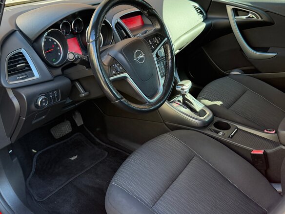 2013 Opel Astra J Рестайлинг, красный - вид 4