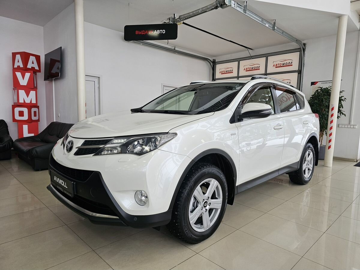 Открыть фотографии: Toyota RAV4 IV (XA40)