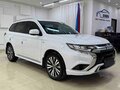 2022 Mitsubishi Outlander III Рестайлинг 3, белый, 1800000 рублей