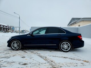 2013 Mercedes-Benz C-Класс 200 III (W204) Рестайлинг, синий, 1600000 рублей, вид 3