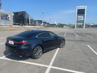 2018 Mazda 6 III (GJ) Рестайлинг 2, синий, 2250000 рублей, вид 4