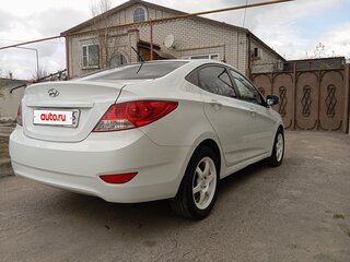 2014 Hyundai Solaris I Рестайлинг, белый, 850000 рублей, вид 4