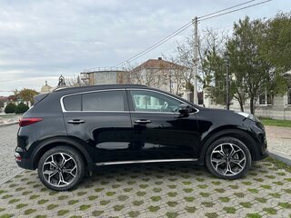 2020 Kia Sportage IV Рестайлинг, чёрный, 2500000 рублей, вид 2
