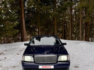 1998 Mercedes-Benz S-Класс 320 III (W140) Рестайлинг, синий, 700000 рублей, вид 3