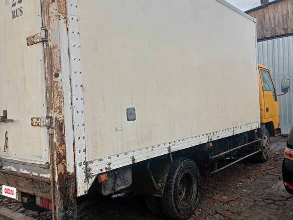 1993 Fuso (Mitsubishi) Canter, жёлтый, 1150000 рублей - вид 8