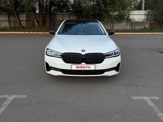 2021 BMW 5 серии 520d xDrive VII (G30/G31/G38) Рестайлинг, белый, 4545000 рублей, вид 3