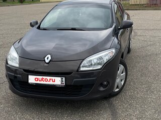2013 Renault Megane III Рестайлинг, коричневый, 750000 рублей, вид 3