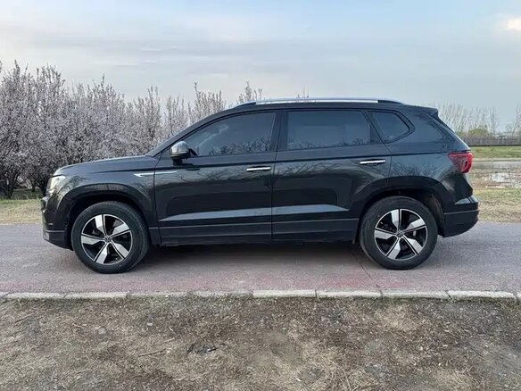 2022 Volkswagen Tharu I, серый - вид 6