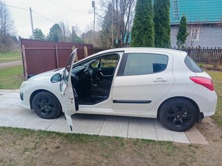 2011 Peugeot 308 I Рестайлинг, белый, 430000 рублей, вид 4
