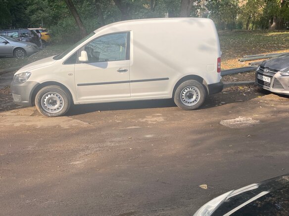 2011 Volkswagen Caddy III Рестайлинг, белый, 800000 рублей - вид 2