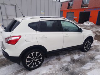 2011 Nissan Qashqai I Рестайлинг, белый, 830000 рублей, вид 2