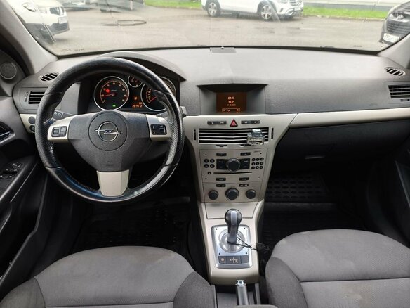 2008 Opel Astra H Рестайлинг, чёрный, 245000 рублей - вид 8