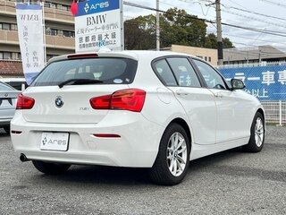 2016 BMW 1 серии 118i II (F20/F21) Рестайлинг, белый, 1080000 рублей, вид 5