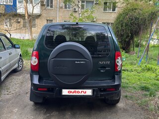 2011 Chevrolet Niva I Рестайлинг, зелёный, 430000 рублей, вид 2