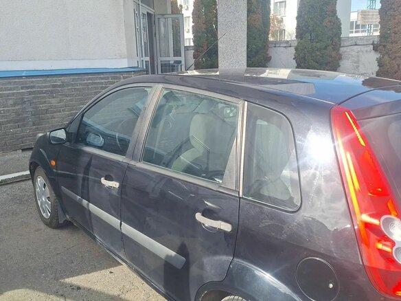 2008 Ford Fiesta Mk5, чёрный - вид 5