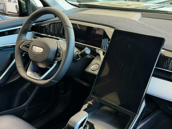 2026 Geely Atlas II, чёрный, 3909990 рублей - вид 13
