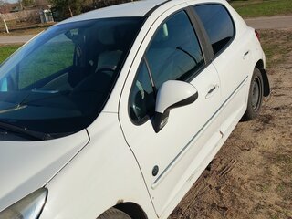 2010 Peugeot 207 I Рестайлинг, белый, 300000 рублей, вид 4