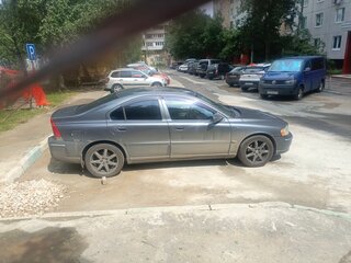 2005 Volvo S60 I Рестайлинг, серый, 550000 рублей, вид 2