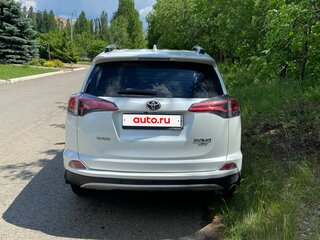 2018 Toyota RAV4 IV (XA40) Рестайлинг, белый, 2550000 рублей, вид 4