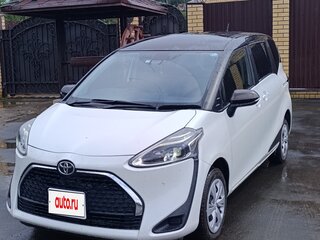 2020 Toyota Sienta II Рестайлинг, белый, 1450000 рублей, вид 3