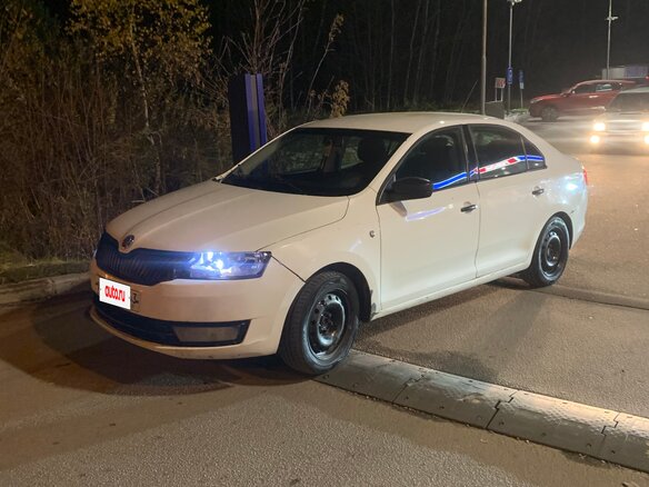 2015 Skoda Rapid I, белый, 590000 рублей
