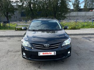 2011 Toyota Corolla X (E140, E150) Рестайлинг, чёрный, 1070000 рублей, вид 2