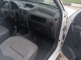 2006 Citroen Berlingo I Рестайлинг, белый, 450000 рублей, вид 4
