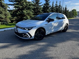 2022 Volkswagen Golf VIII, серый, 2190000 рублей, вид 1