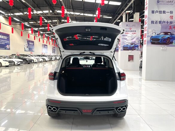 2022 Geely Binyue I Рестайлинг, белый - вид 11