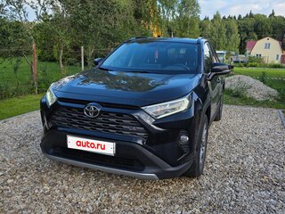 2021 Toyota RAV4 V (XA50), чёрный, 3700000 рублей, вид 1