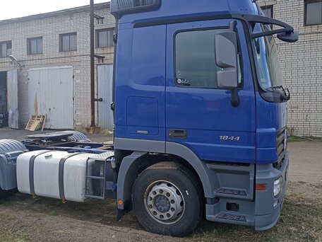 2008 Mercedes-Benz Actros, синий, 2050000 рублей, вид 3
