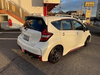 2017 Nissan Note Nismo S II Рестайлинг, белый, 880000 рублей, вид 3