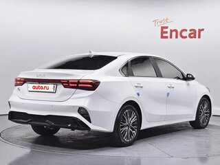2022 Kia K3 II Рестайлинг, белый, 1550000 рублей, вид 3