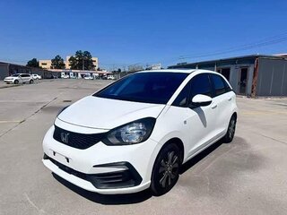 2022 Honda Fit IV Рестайлинг, белый, 1150000 рублей, вид 1