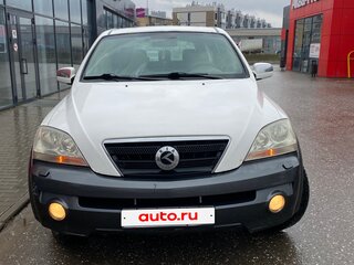 2004 Kia Sorento 4-speed I, белый, 500000 рублей, вид 2