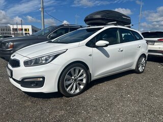 2017 Kia Ceed II Рестайлинг, белый, 1200000 рублей, вид 1