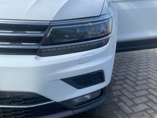 2017 Volkswagen Tiguan II, белый, 2500000 рублей, вид 3