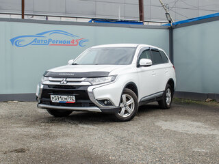 2017 Mitsubishi Outlander III Рестайлинг 2, белый, 1450000 рублей, вид 1