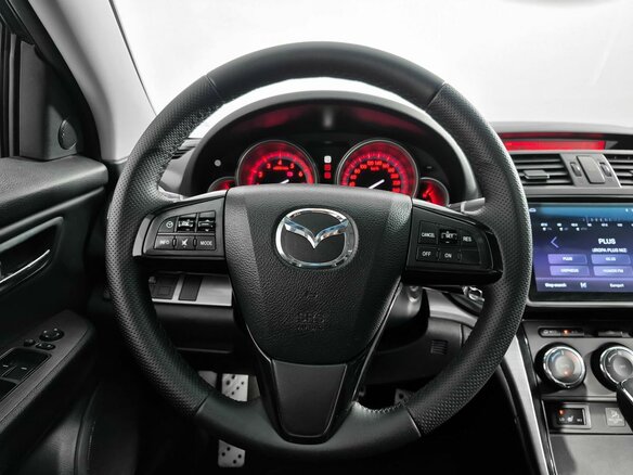 2012 Mazda 6 II (GH) Рестайлинг, белый, 790000 рублей - вид 13