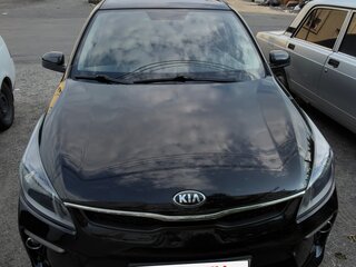 2018 Kia Rio IV, чёрный, 1350000 рублей, вид 1