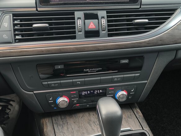 2018 Audi A6 IV (C7) Рестайлинг, серый, 3050000 рублей - вид 9